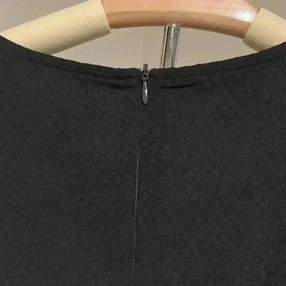 Mikarose Signature Blouse - Picture 4 of 6